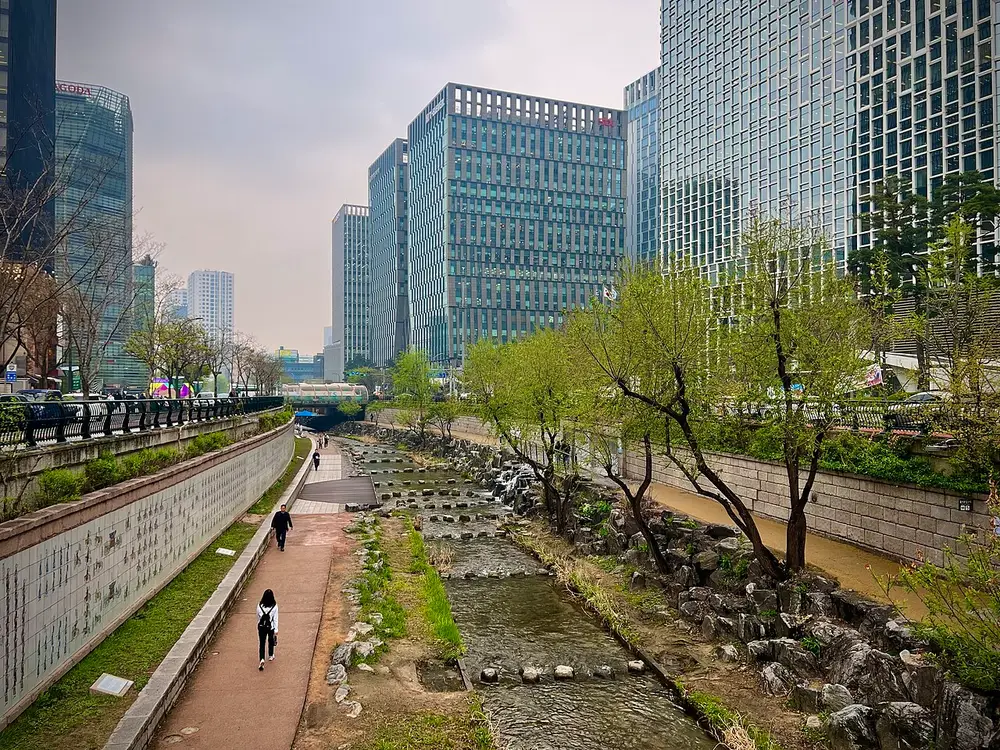 Cheonggyecheon flowing through central Seoul