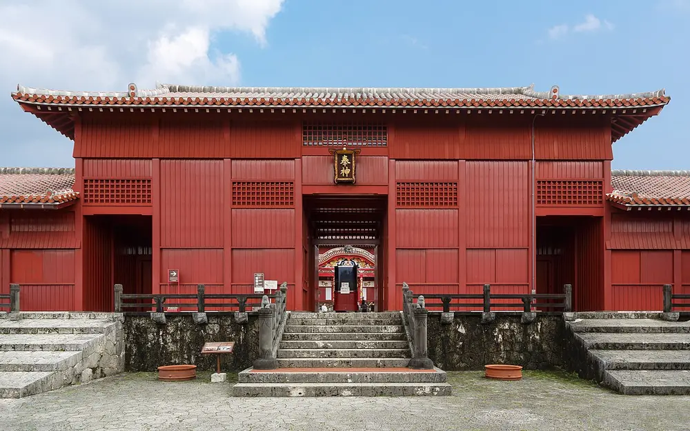 首里城の奉神門