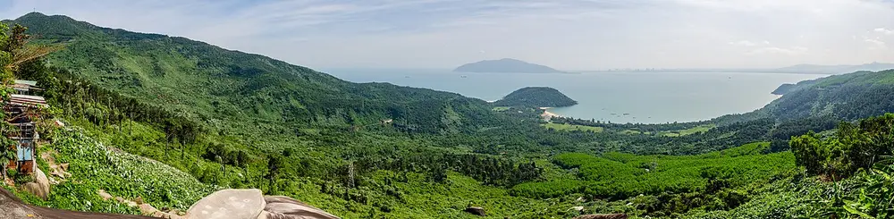 ハイヴァン峠から見た海岸のパノラマ